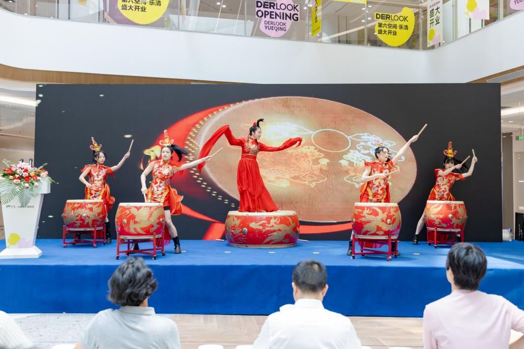 第六空間國(guó)際高端家居4.png
